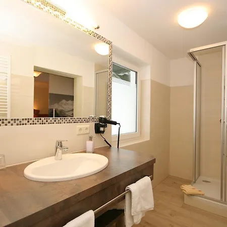 Szálloda Alpenhotel Neuwirt 4*