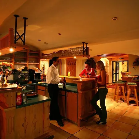 诺维尔特阿尔盆酒店 斯拉德明