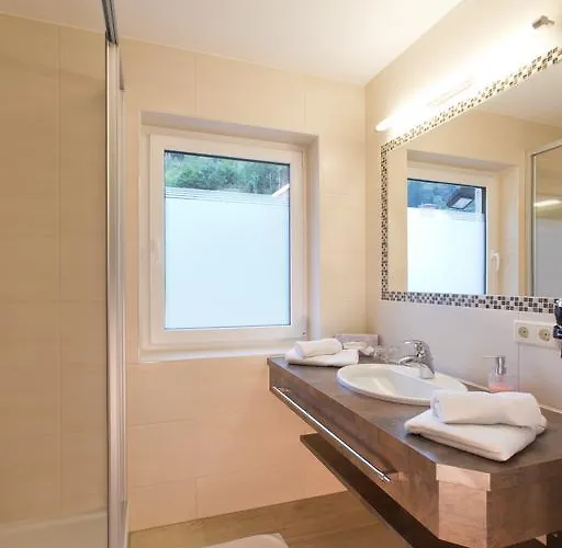 Ξενοδοχείο Alpenhotel Neuwirt 4*